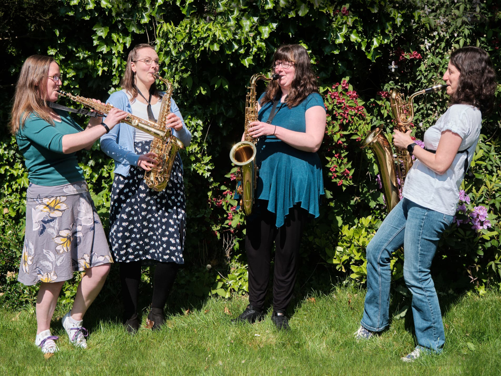 Saxauphonics web Werneth Saxaphone Quartet